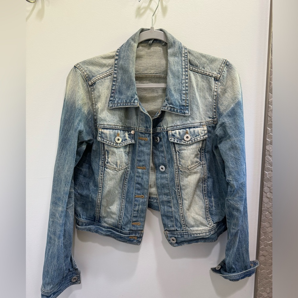Women’s ombré wash denim jean jacket